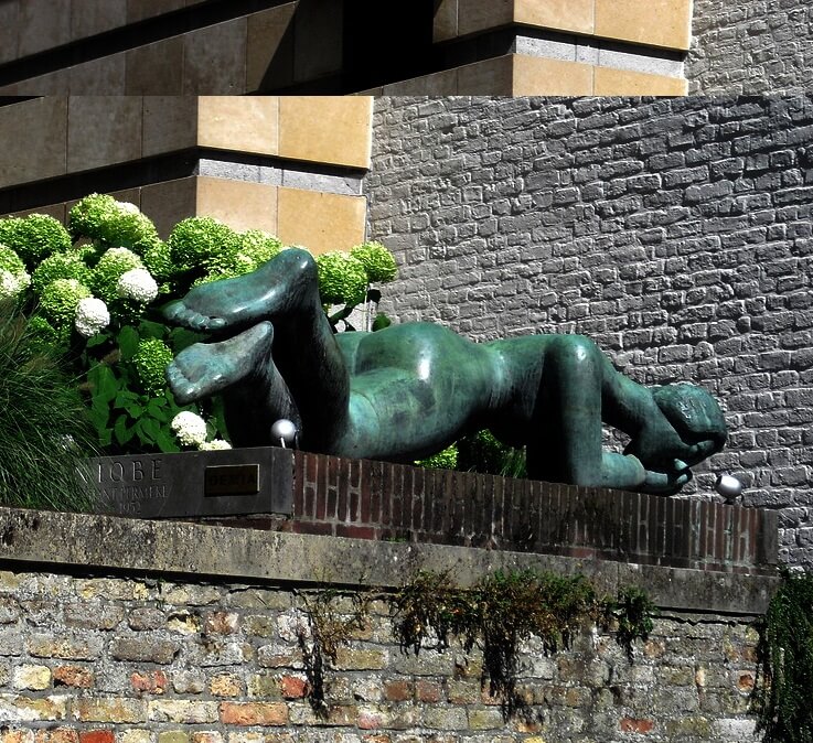 Bruges Belgium Sculpture